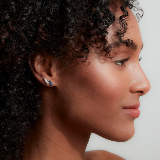 WF CLASSIC 18K AND CHAMPAGNE DIAMOND MINI BAR STUDS