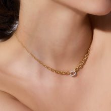 MORRELL 18K GOLD GRADUATED LINK NECKLACE WITH ONE DIAMOND LINK