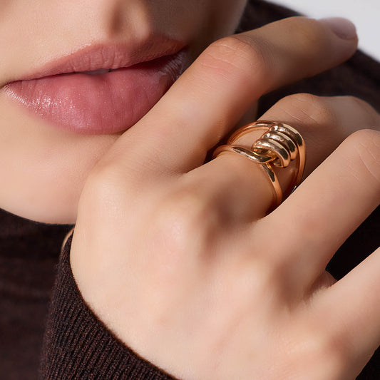 HUXLEY 18K GOLD SINGLE COIL LINK RING