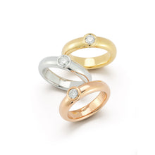WF CLASSIC 18K SINGLE BEZEL SET DIAMOND RING