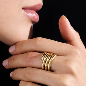 THOBY 18K AND DIAMOND TRIPLE SPIRAL RING