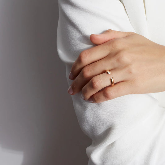 THOBY 18K AND DIAMOND TUBULAR CUFF RING