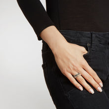 CLIVE 18K FLUTED STACKABLE BAND RING